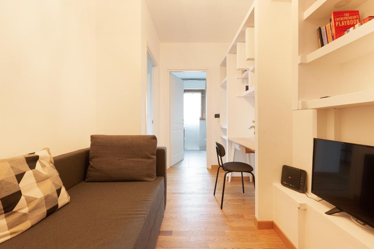 Milan Comfy Apartment X3 - With Balcony Exteriör bild